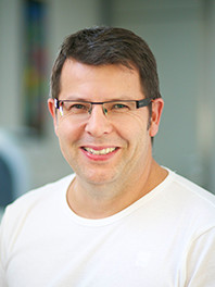 Dr. med. Betram Schmid Dr. med. Betram Schmid